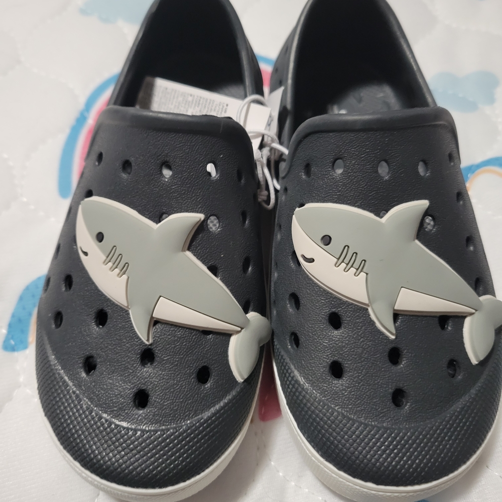 Old Navy Kids Shark Water Shoes - Black and Gray